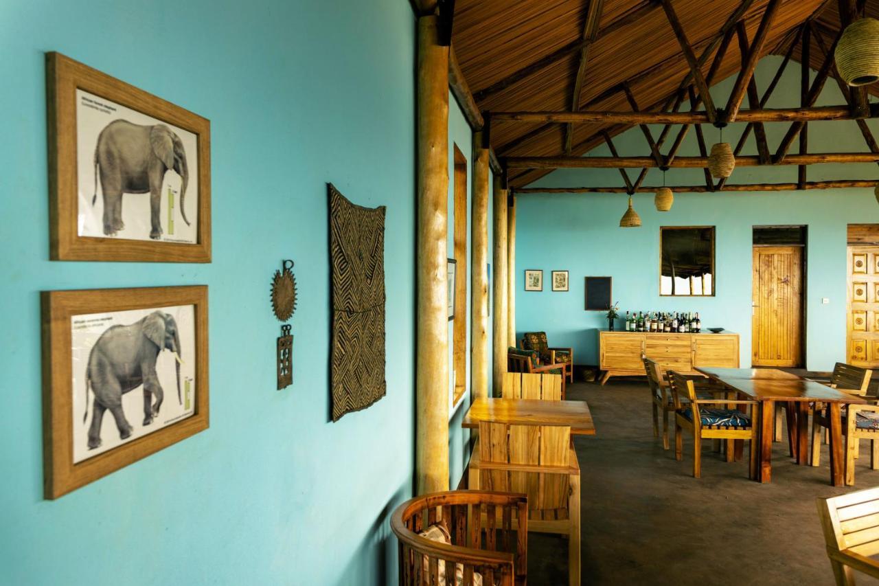 Isunga Lodge Kibale National Park Esterno foto