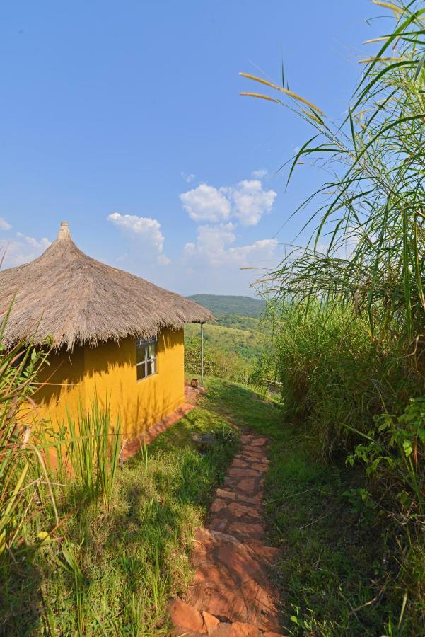 Isunga Lodge Kibale National Park Esterno foto